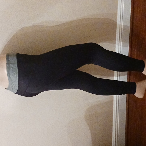 Activewear Buck Furpees Leggings - Picture 5 of 5